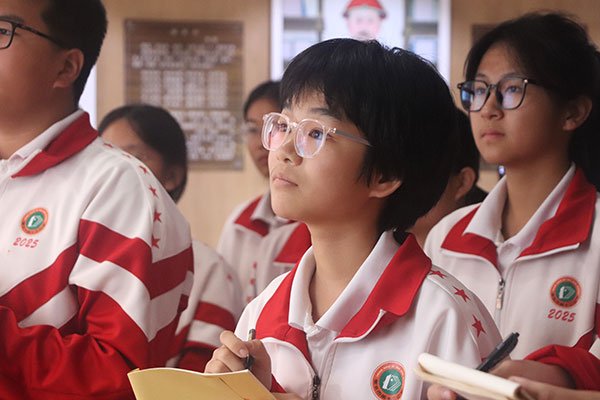 一件件精美的作品笔触细腻