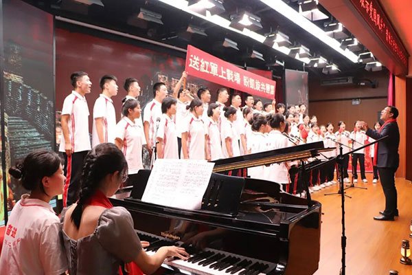 合唱曲目荣获一等奖