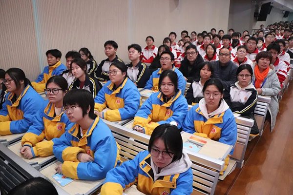 并参观了永利国际棋牌APP常用功能校