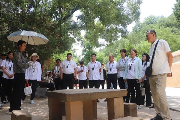 杨家岭革命旧址等红色阵地