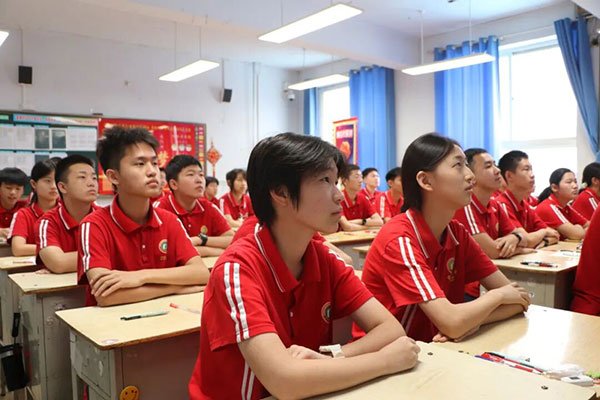 在行走中感悟历史